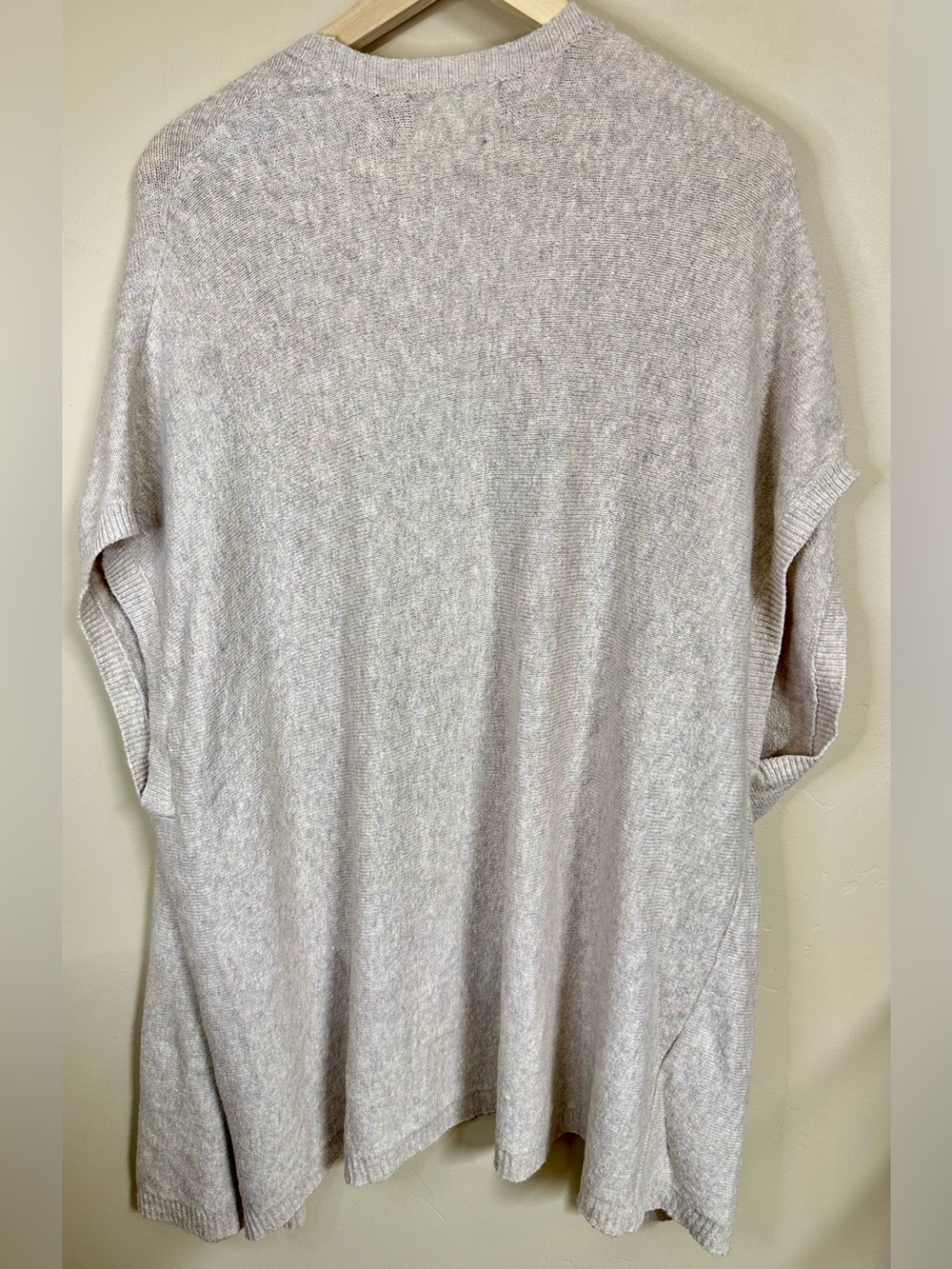 🌙 Anthropology Ruby Moon Open-Front Oversized Knit Shrug in Light Taupe - Large - Picture 4 of 5